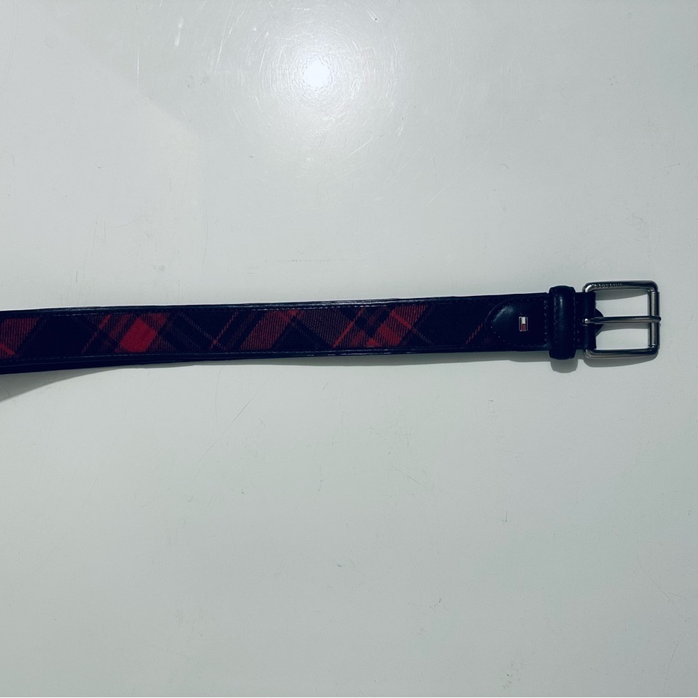 Vintage Tommy Hilfiger Red and Navy Tartan Plaid Belt, Men’s Size 40 - Picture 10 of 15